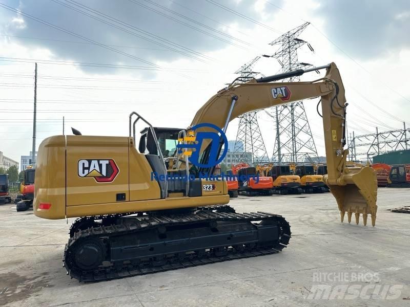 CAT 323GC Pelle sur chenilles