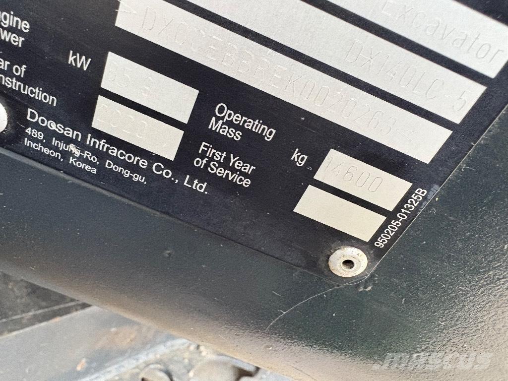 Doosan DX 140 LC Pelle sur chenilles