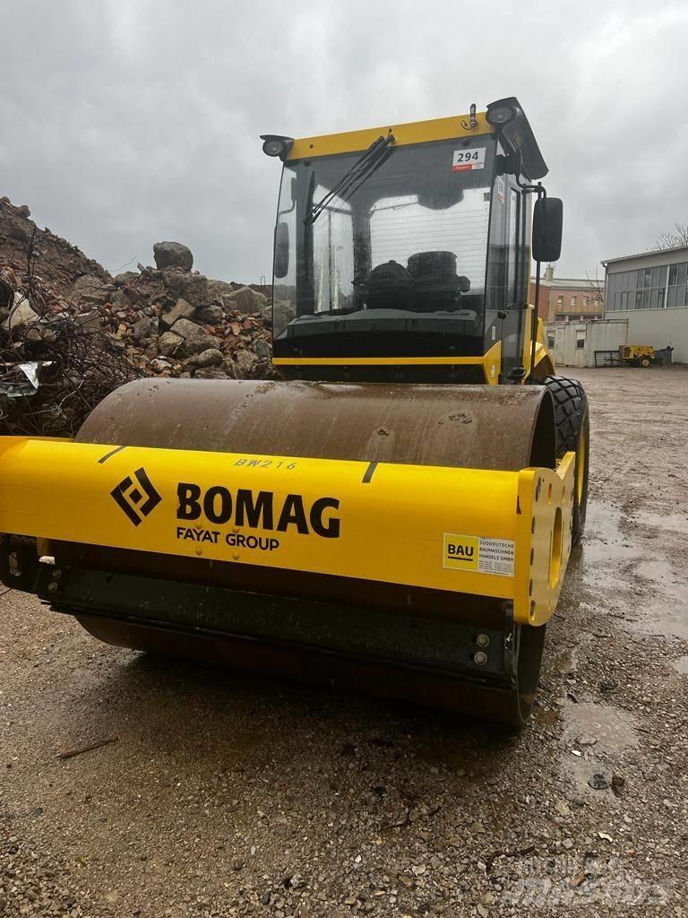Bomag BW211 D5 Rouleaux monocylindre