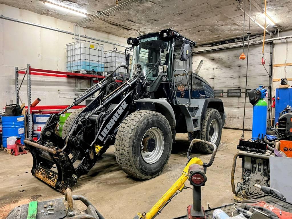 Liebherr L 524 Chargeuse sur pneus