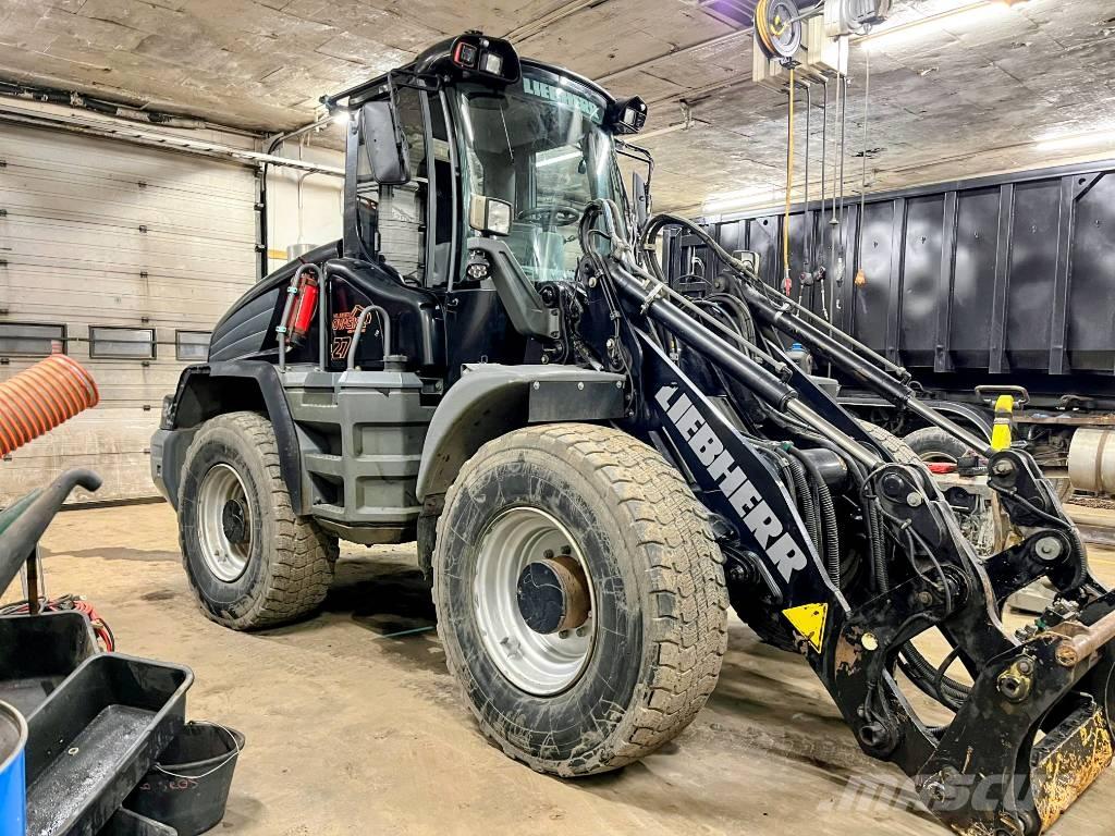 Liebherr L 524 Chargeuse sur pneus