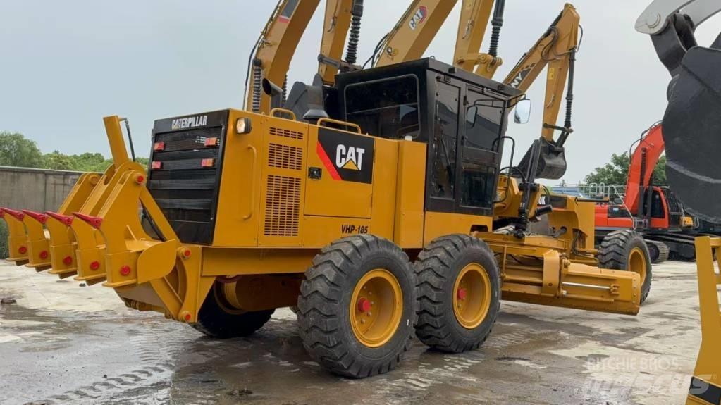 CAT 140K Niveleuse