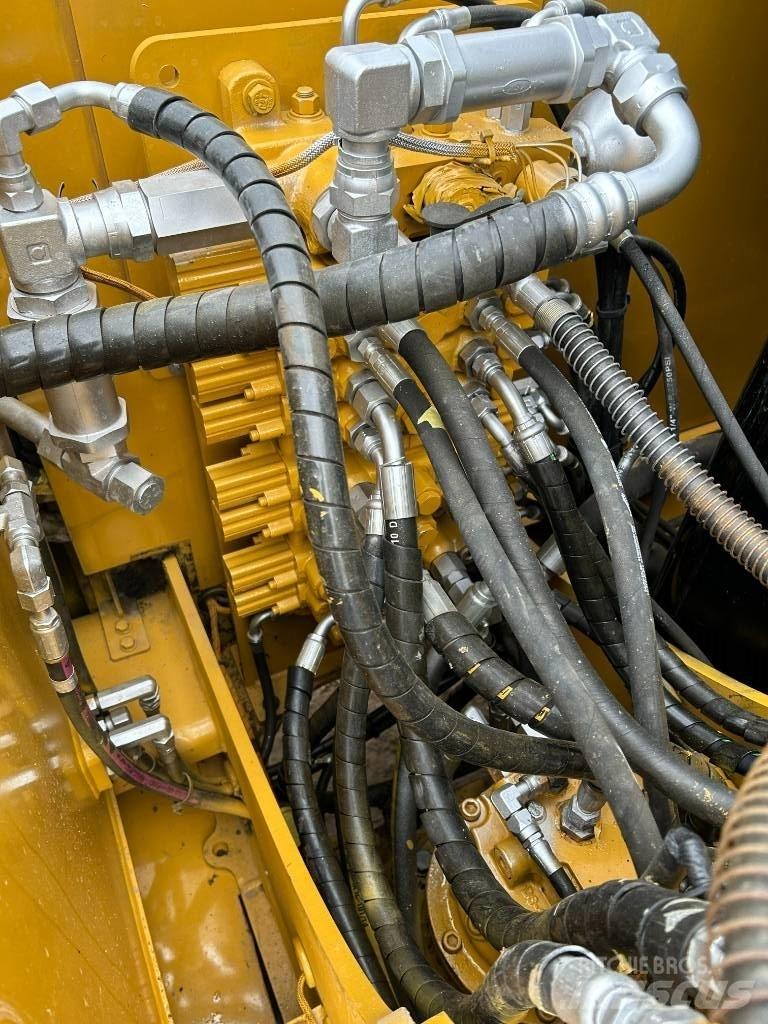 CAT 308E2 Pelle sur chenilles