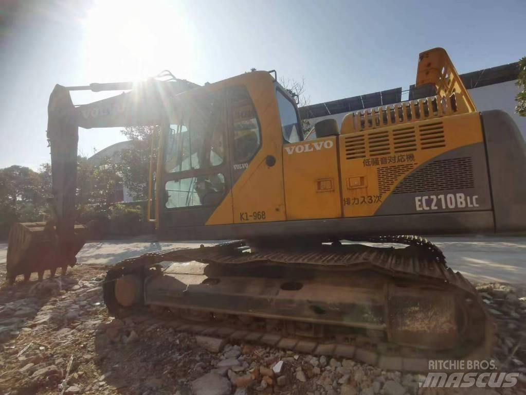 Volvo EC 210 B LC Pelle sur chenilles