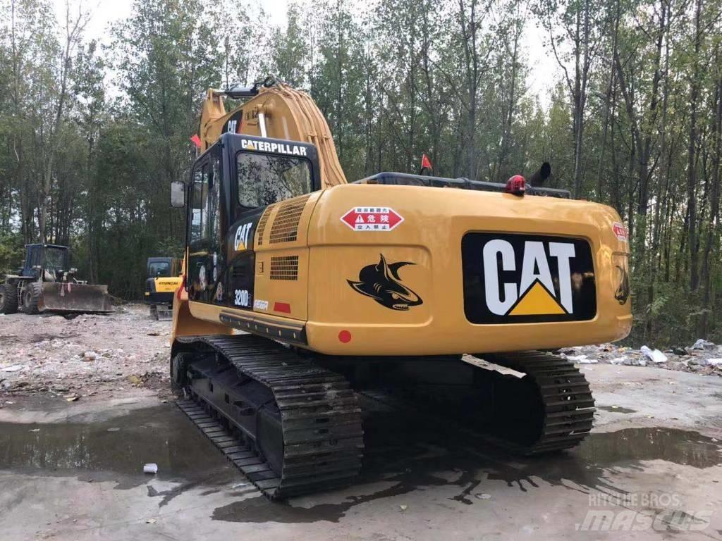 CAT 320D2 Pelle sur chenilles