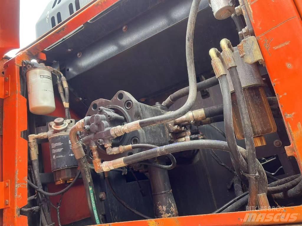 Doosan DX300LC-9C Pelle sur chenilles