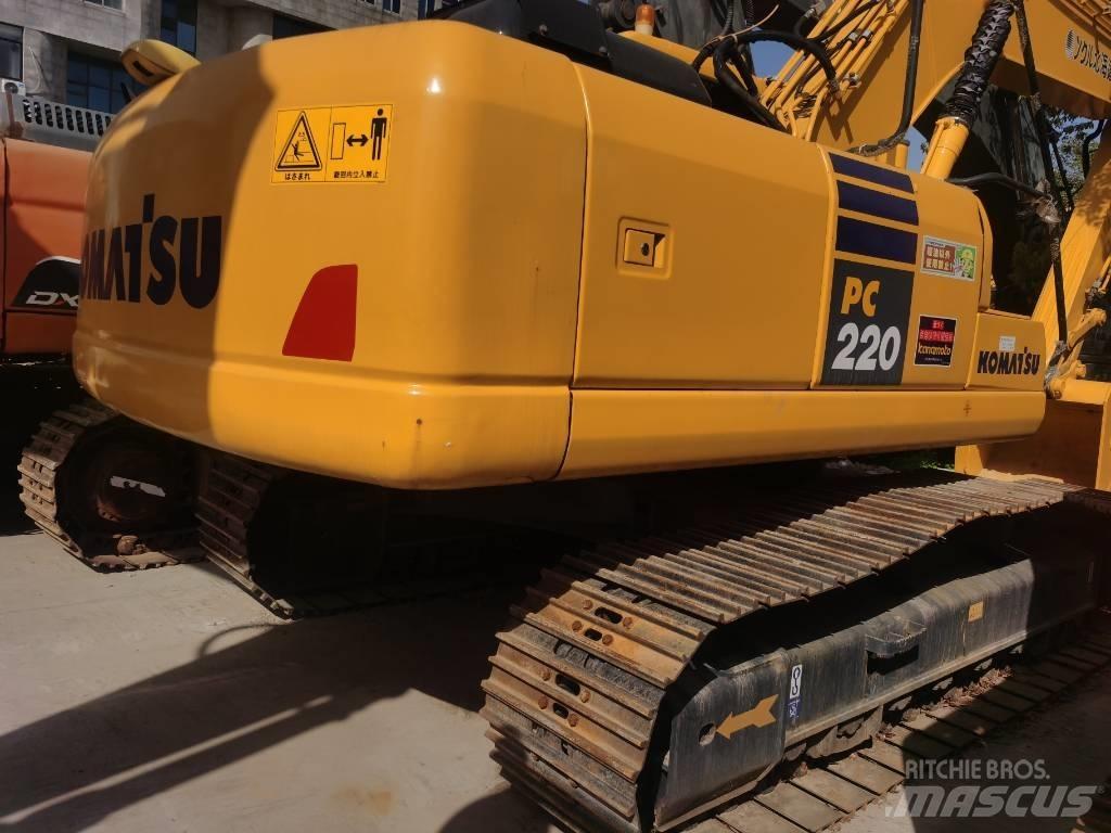 Komatsu PC 220-7 Pelle sur chenilles