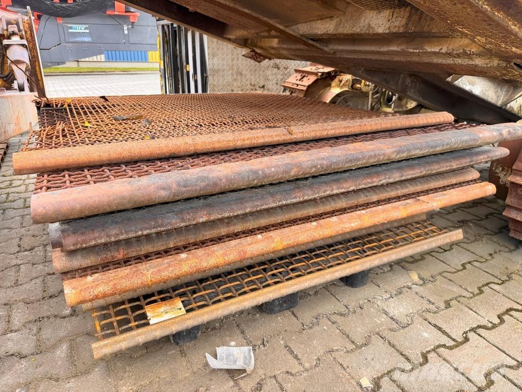 Sandvik QA331 NVT Cribles mobile