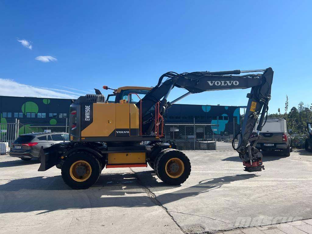 Volvo EWR 150 E Pelle sur pneus