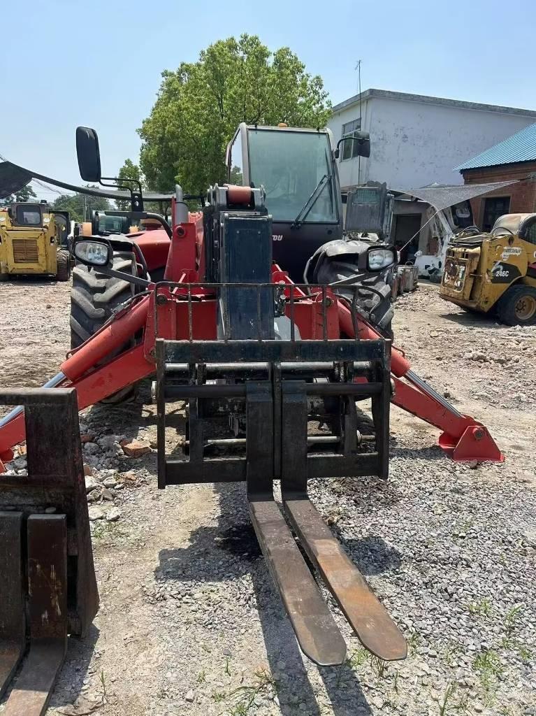 Manitou MT 1740 SL T Chargeuse compacte