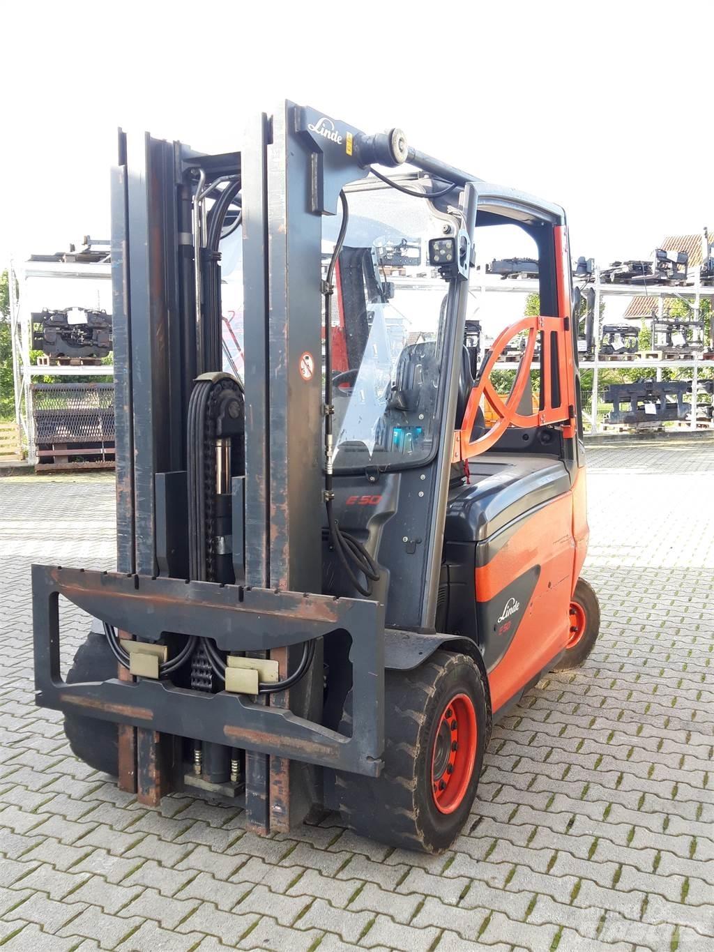 Linde E50HL Chariots élévateurs électriques