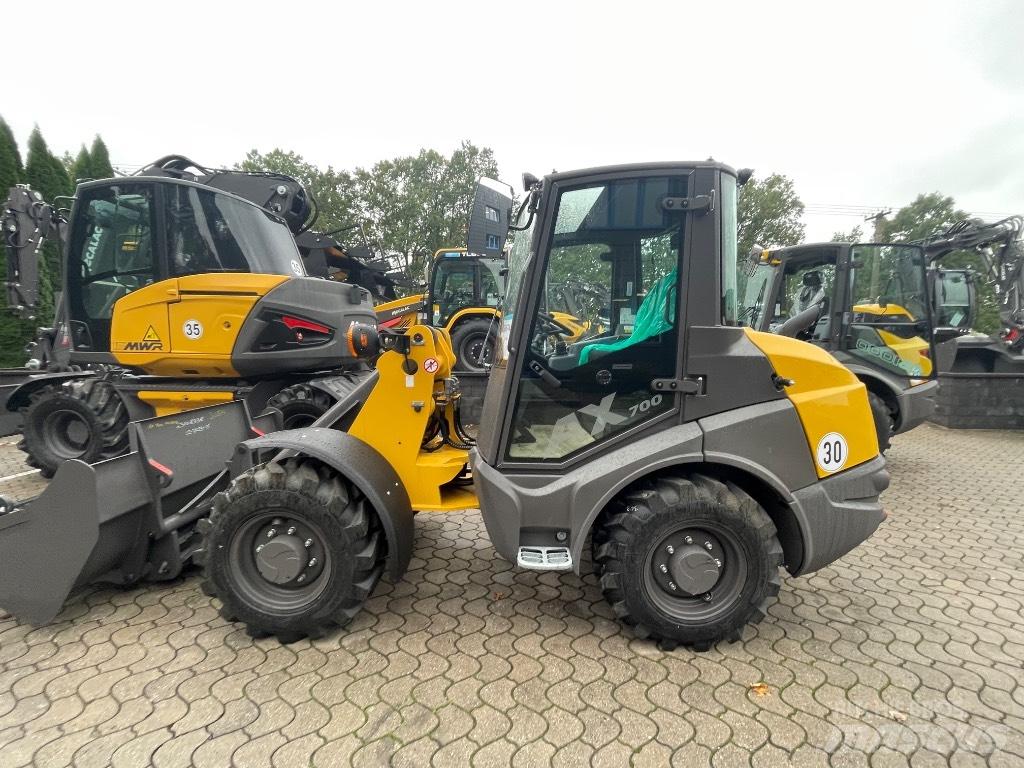 Mecalac AX700 Chargeuse sur pneus