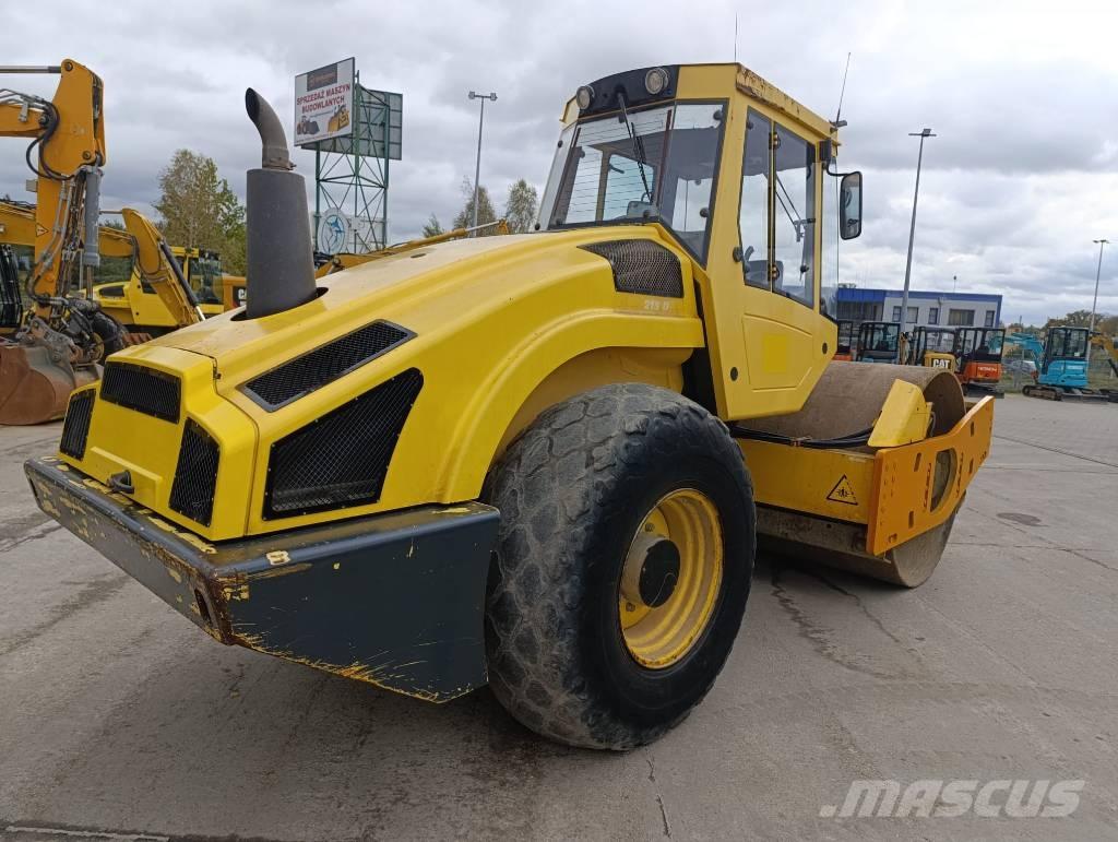 Bomag BW 213 D-4 Rouleaux monocylindre