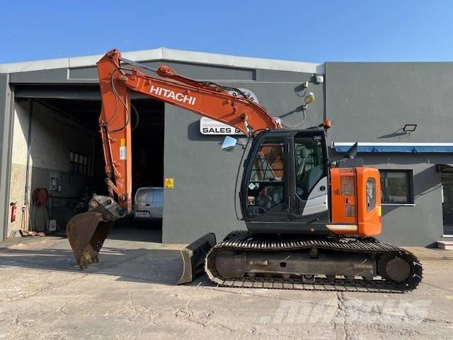 Hitachi ZX 135 US-6 Pelle sur chenilles