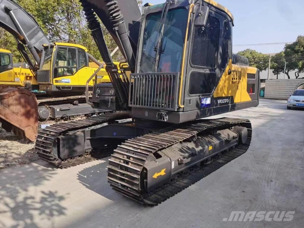 Volvo EC 210 Pelle sur chenilles