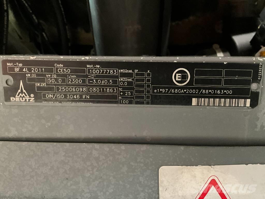 Atlas 75 S Chargeuse sur pneus