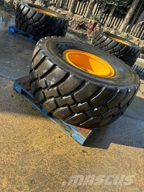 Goodyear Industrial Pneus, roues et jantes