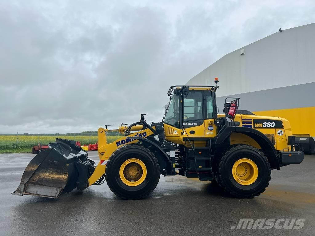 Komatsu WA 380-8E0 Chargeuse sur pneus