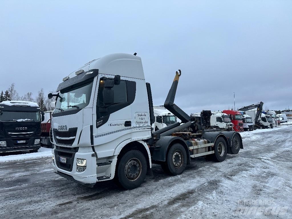 Iveco X-Way 560 8x2 Camion ampliroll