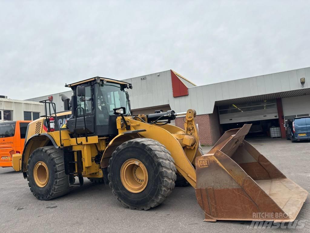 CAT 966 K Chargeuse sur pneus