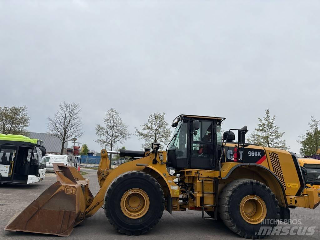 CAT 966 K Chargeuse sur pneus