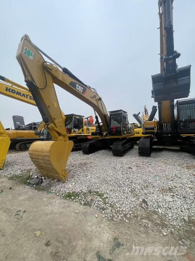 CAT 329 D Pelle sur chenilles