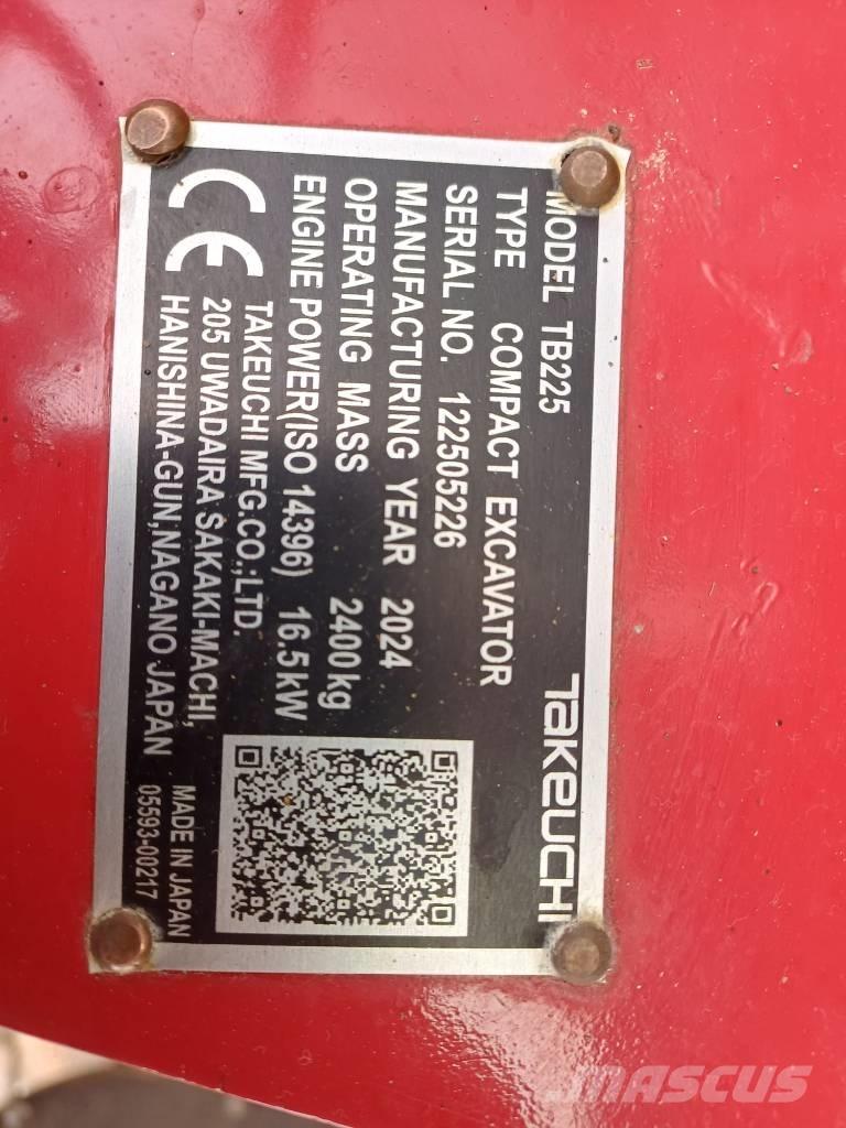 Takeuchi TB 225 Mini pelle < 7t