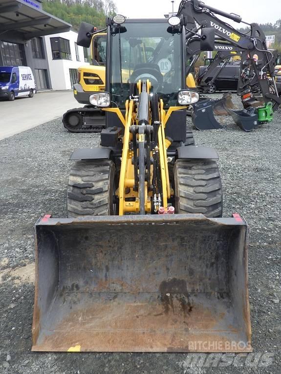 Schäffer 2445 S Chargeuse sur pneus