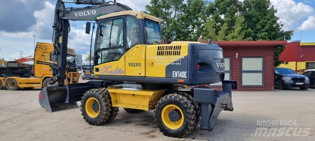 Volvo EW 140 C Pelle sur pneus