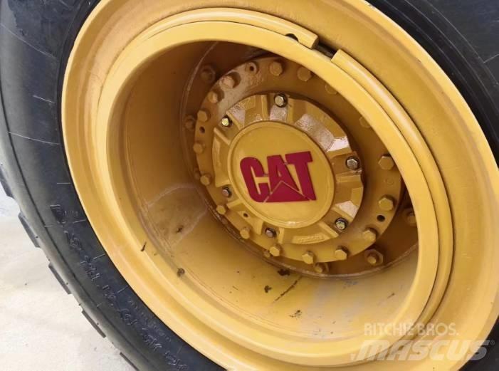 CAT 966H Chargeuse sur pneus