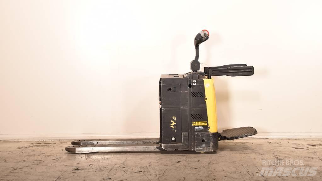 Hyster P 2.0 S Transpalette accompagnant porté debout
