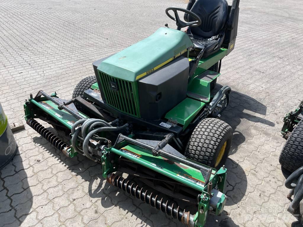 John Deere 2653 Tondeuses montées
