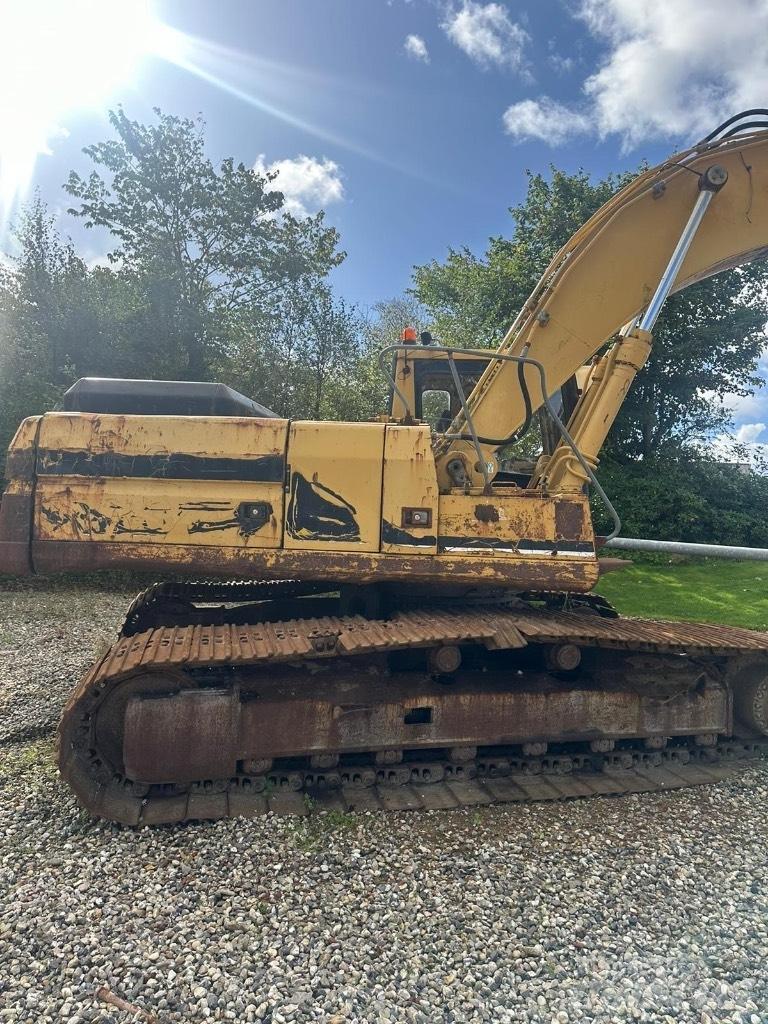 CAT 325 L Pelle sur chenilles