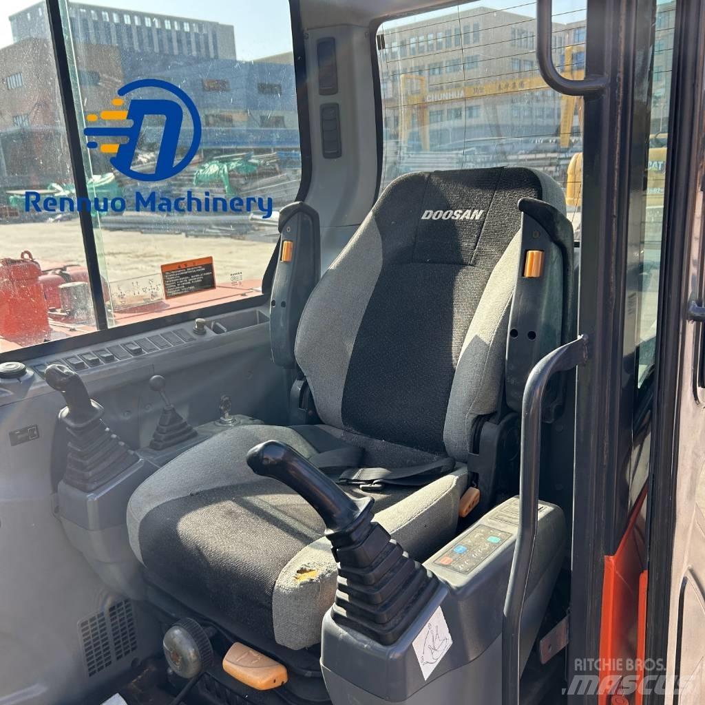 Doosan DX 60 Pelle sur chenilles