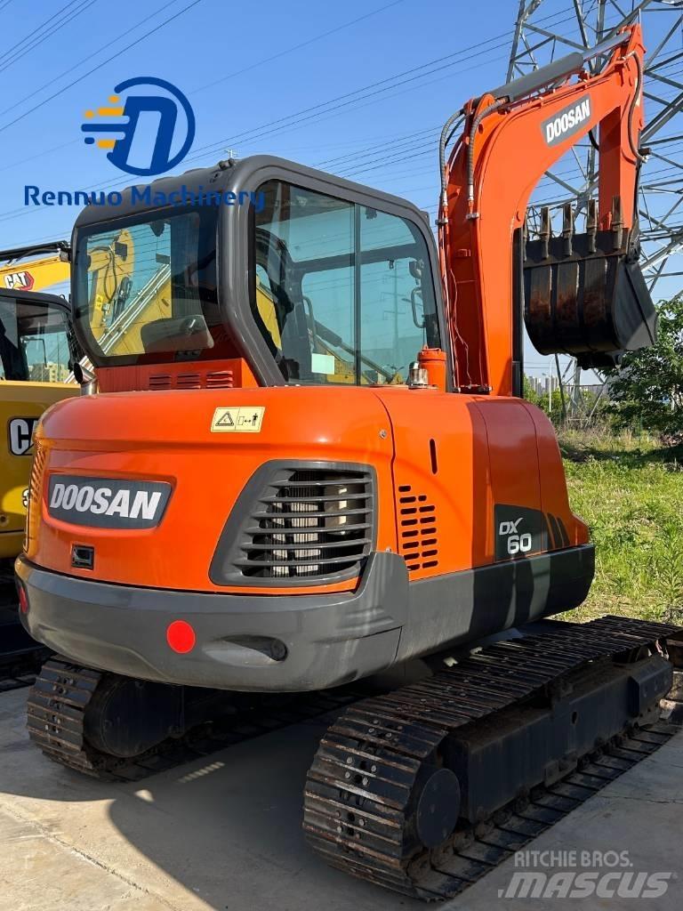 Doosan DX 60 Pelle sur chenilles