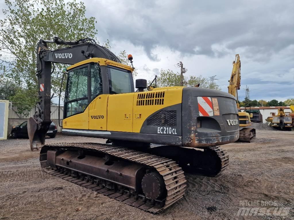 Volvo EC 210 C L Pelle sur chenilles