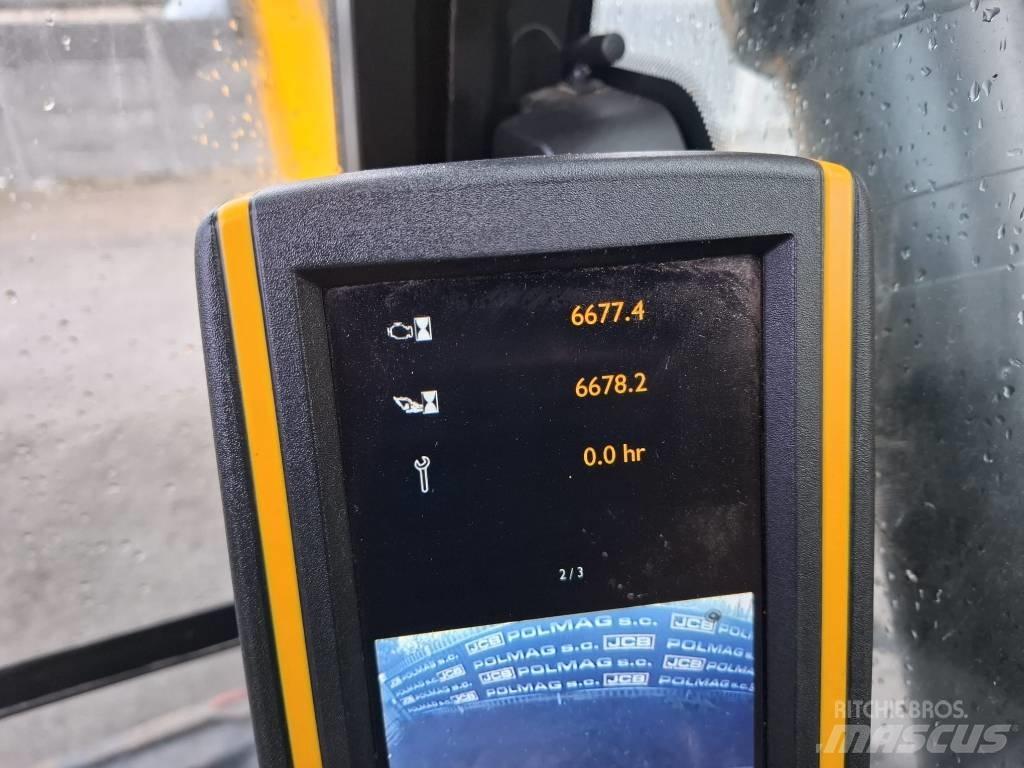 JCB JS 145 W Pelle sur pneus