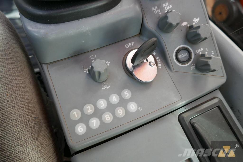 Hitachi ZX300LC-6 Pelle sur chenilles