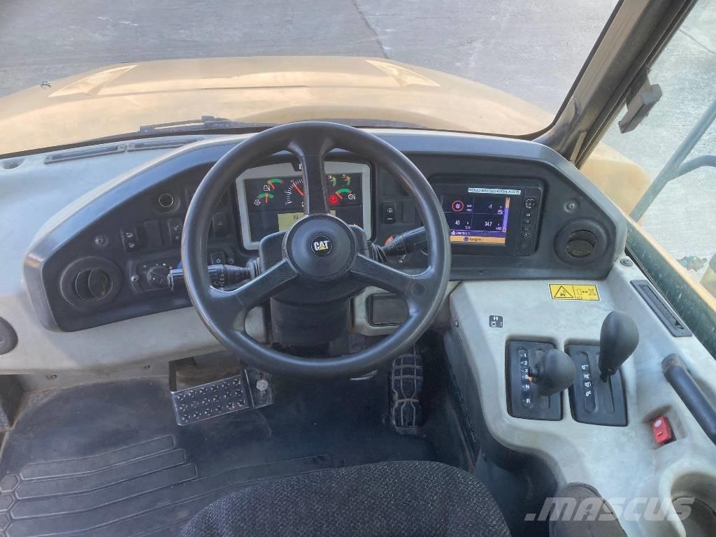 CAT 730 C Tombereau articulé