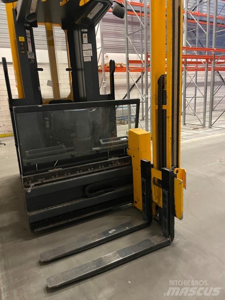Jungheinrich EKX 513 Préparateur de commande haute levée