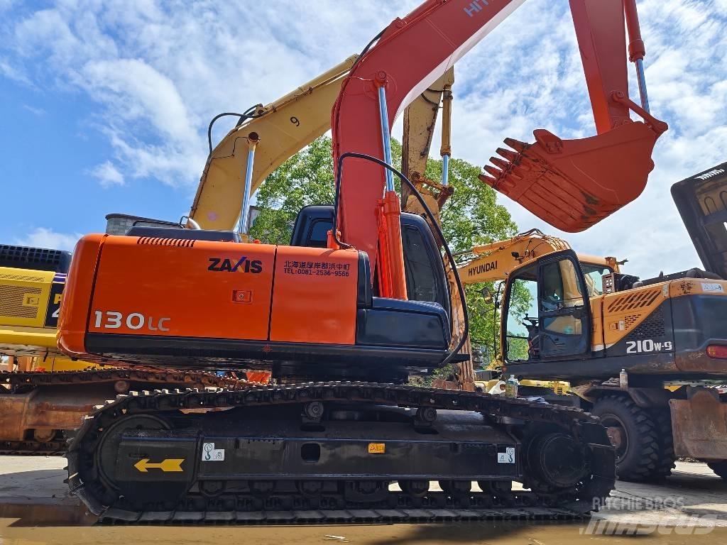 Hitachi ZX 130 LC Pelle sur chenilles