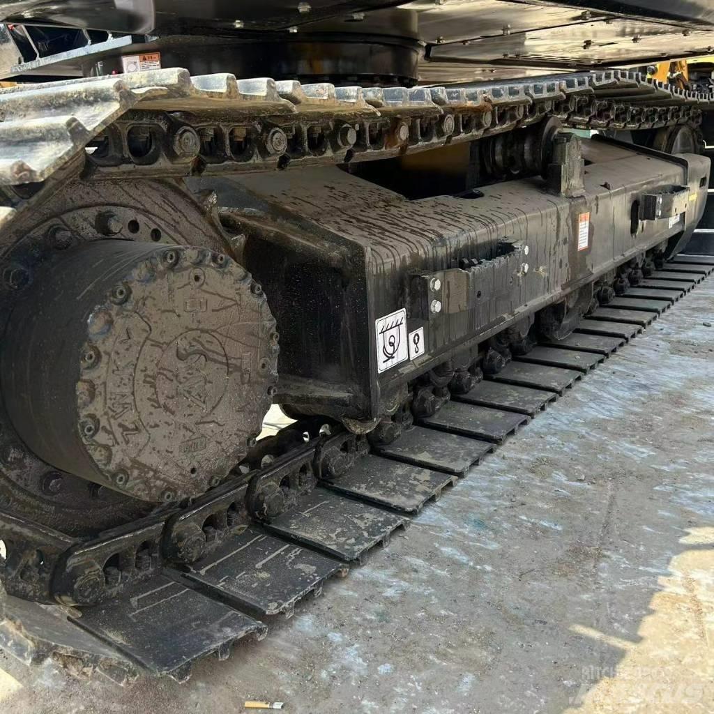 Sany 135C Pelle sur chenilles