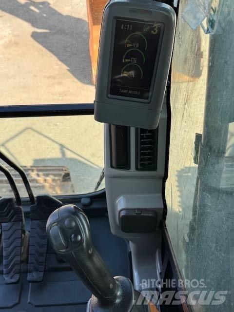 CAT 321 D Pelle sur chenilles