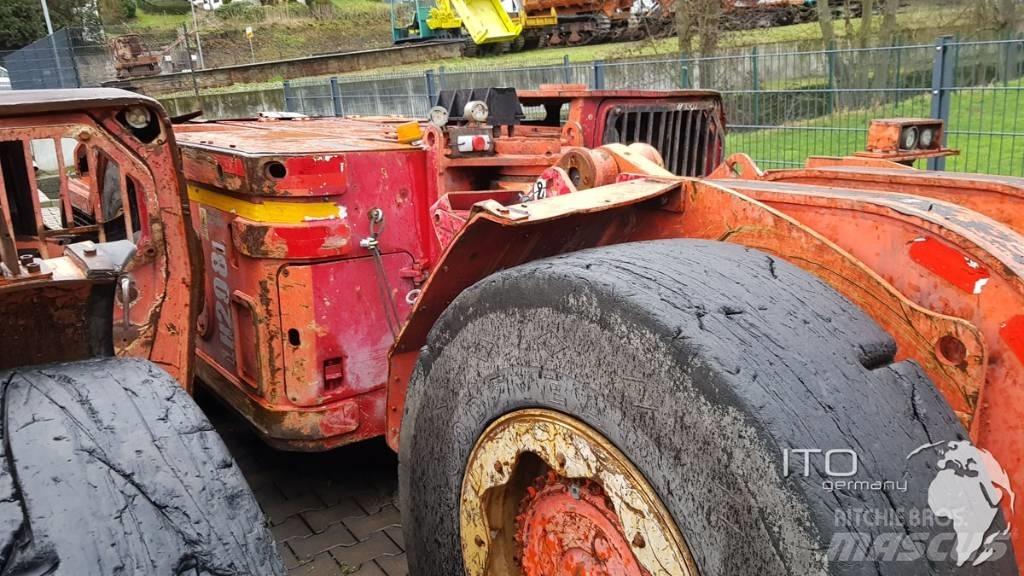 Sandvik LH 208 L Chargeuses pour exploitations minières souterraines