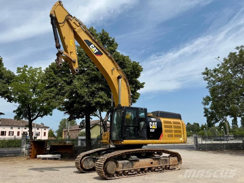 CAT 352 F Pelle sur chenilles