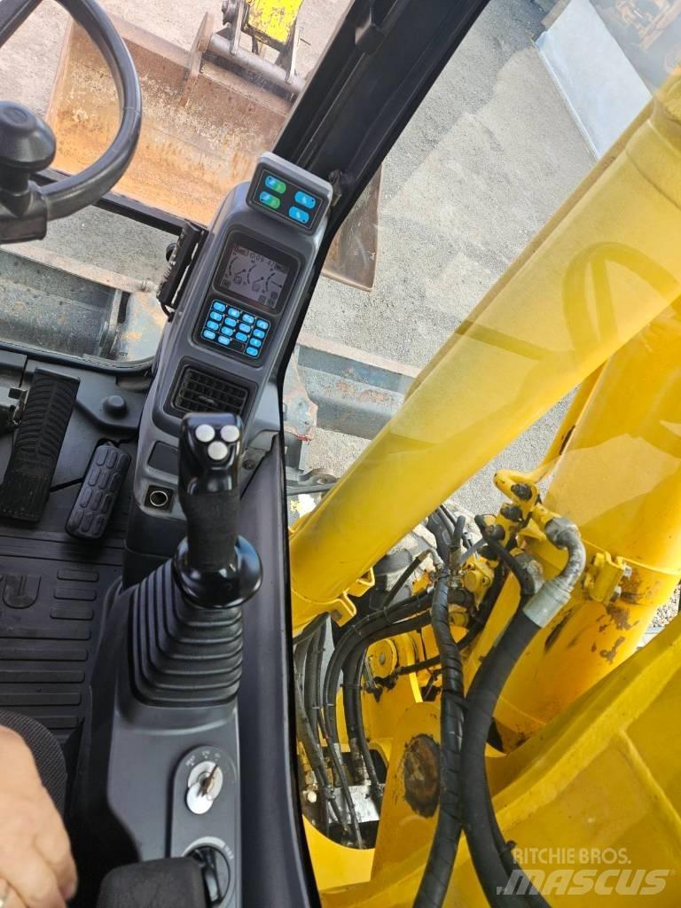 Komatsu PW 160-7 Pelle sur pneus