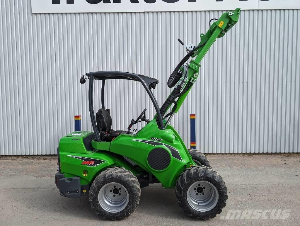 Avant 635 Chargeuse multifonction