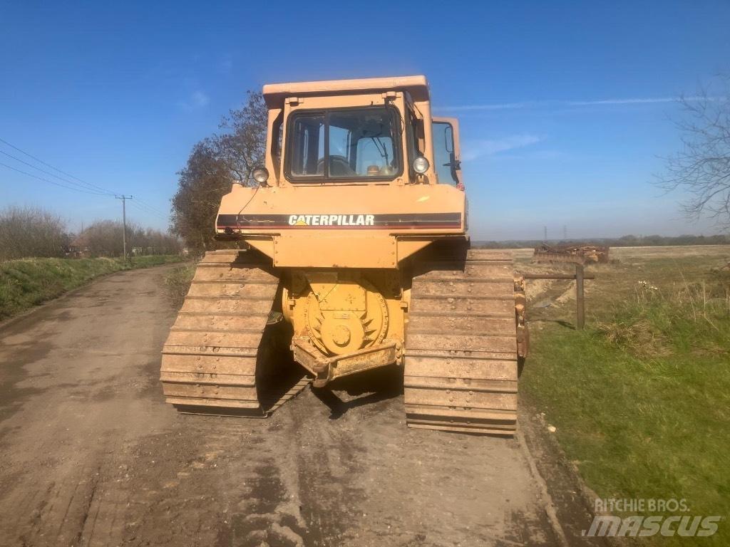 CAT D 6 H LGP II Bouteurs sur chenilles