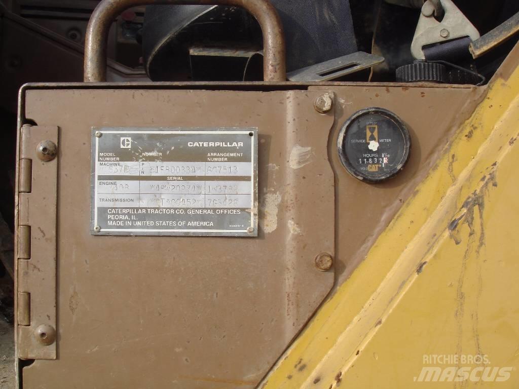 CAT 637E Scraper