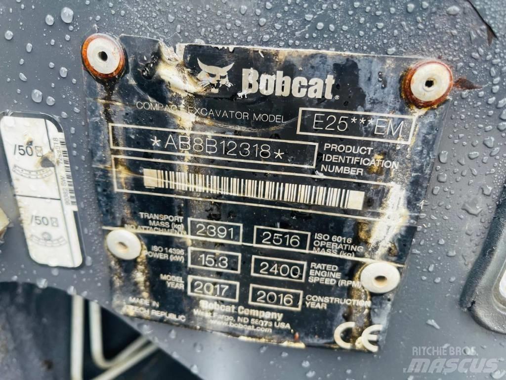 Bobcat E 25 Mini pelle < 7t
